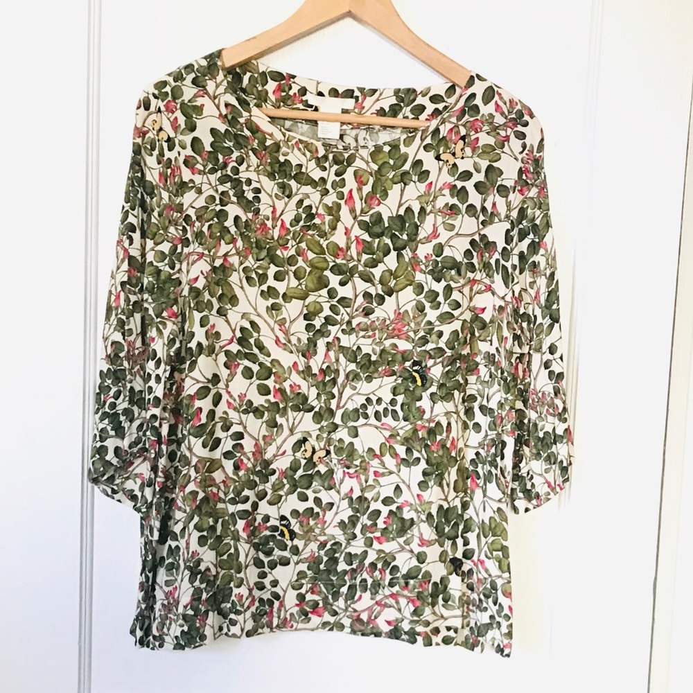 Leaf patterned 3/4 sleeve blouse